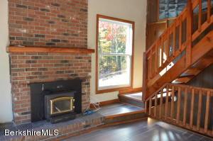 25 Davis Rd, Monroe, MA 01350 photo 8