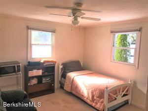 98 Loop Rd, Savoy, MA 01256 photo 9
