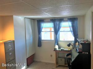 98 Loop Rd, Savoy, MA 01256 photo 8