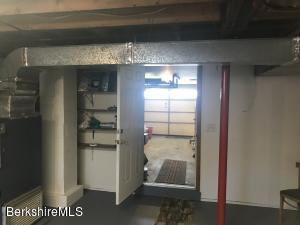98 Loop Rd, Savoy, MA 01256 photo 12