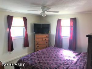 98 Loop Rd, Savoy, MA 01256 photo 10