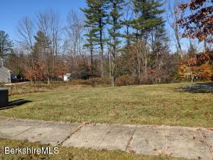 45 Westview Dr, Dalton, MA 01226 photo 5