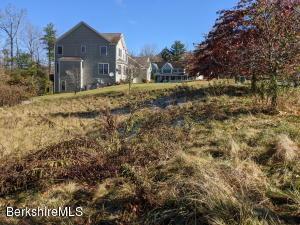 45 Westview Dr, Dalton, MA 01226 photo 1