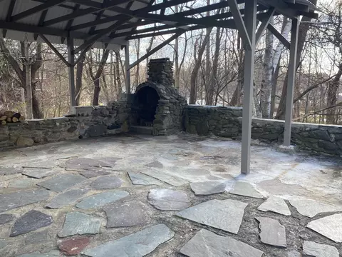21 Elm St, Lenox, MA 01240 photo 5