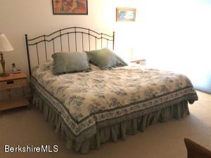 9012 Mountainside Dr, Hancock, MA 01237 photo 6