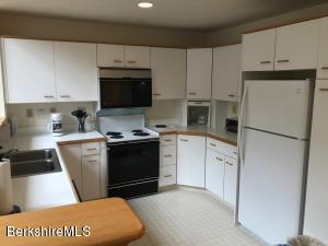 9012 Mountainside Dr, Hancock, MA 01237 photo 11