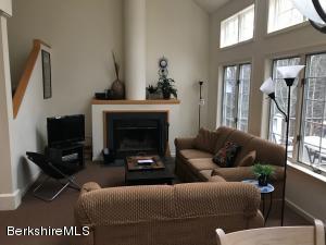 9012 Mountainside Dr, Hancock, MA 01237 photo 12