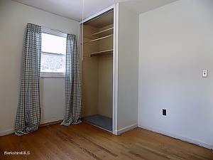 19 Stringer Ave, Lee, MA 01238 photo 9