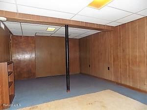 19 Stringer Ave, Lee, MA 01238 photo 13
