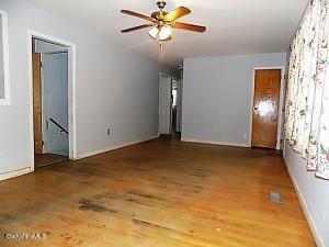 19 Stringer Ave, Lee, MA 01238 photo 3