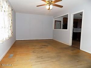 19 Stringer Ave, Lee, MA 01238 photo 2