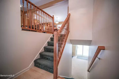 9 Cactus St, Sheffield, MA 01257 photo 18