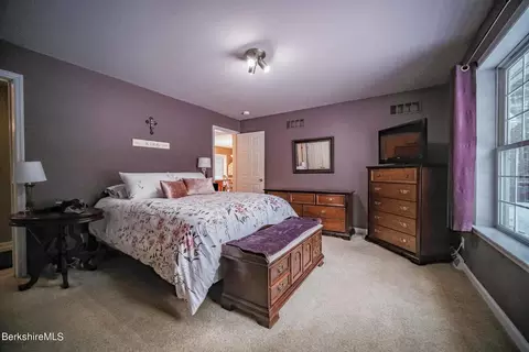 9 Cactus St, Sheffield, MA 01257 photo 10
