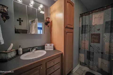 9 Cactus St, Sheffield, MA 01257 photo 13