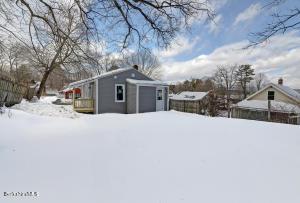 11 Pinehurst Ave, Pittsfield, MA 01201 photo 3