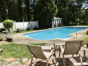 11 Westminster Rd, Lenox, MA 01240 photo 2