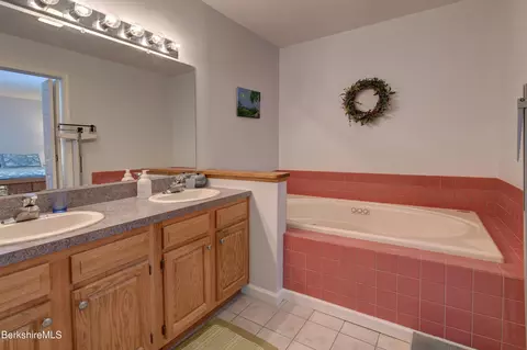 20 Parkview Ter, Lee, MA 01238 photo 20