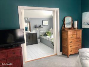 26 Willow Ln, Lenox, MA 01240 photo 30