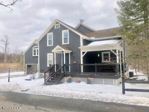 26 Willow Ln, Lenox, MA 01240 photo 2