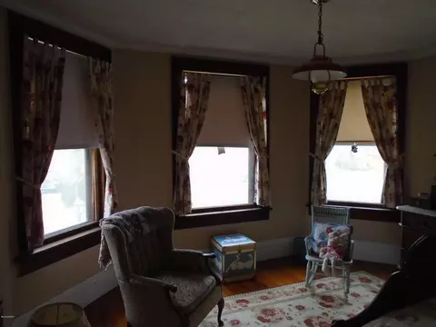 176 Main St, Lee, MA 01238 photo 28