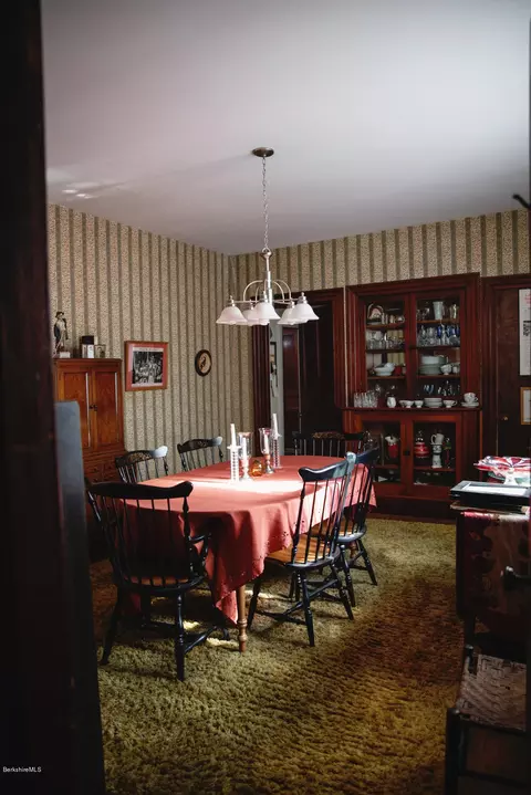 176 Main St, Lee, MA 01238 photo 29
