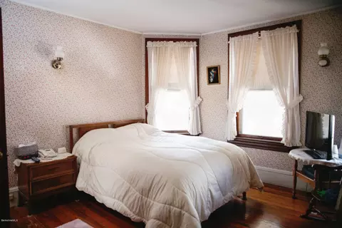 176 Main St, Lee, MA 01238 photo 33
