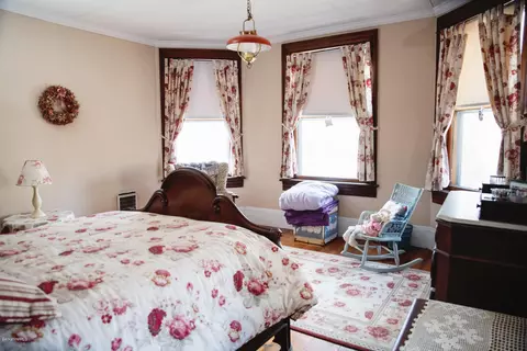 176 Main St, Lee, MA 01238 photo 35