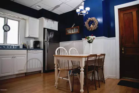 176 Main St, Lee, MA 01238 photo 7