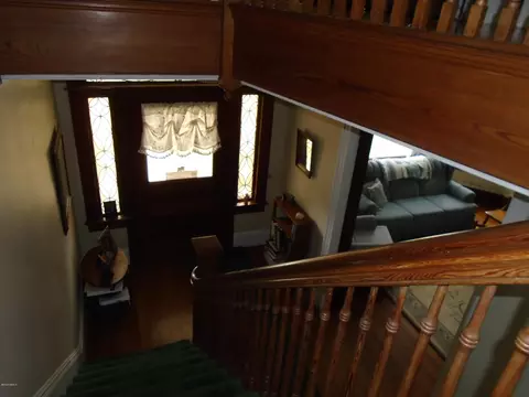 176 Main St, Lee, MA 01238 photo 25