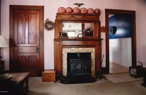 176 Main St, Lee, MA 01238 photo 18