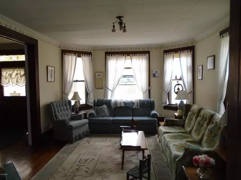 176 Main St, Lee, MA 01238 photo 22