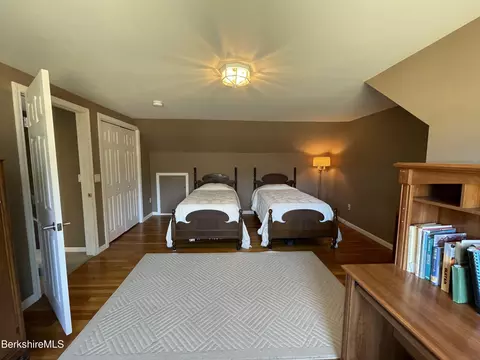 636 Silver St, Sheffield, MA 01257 photo 17