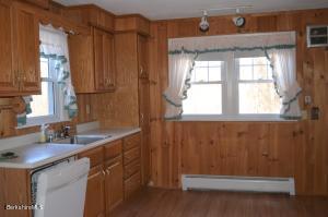 34 E New Lenox Rd, Lenox, MA 01240 photo 9