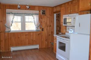 34 E New Lenox Rd, Lenox, MA 01240 photo 10