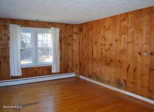34 E New Lenox Rd, Lenox, MA 01240 photo 4