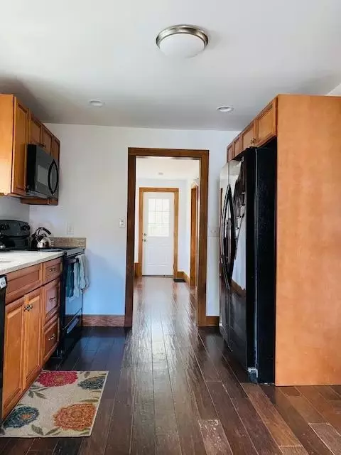 25 Cone Ave, Lee, MA 01238 photo 3