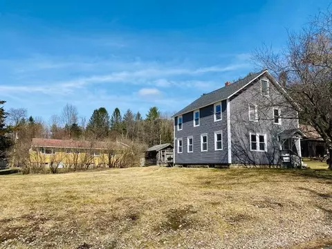 25 Cone Ave, Lee, MA 01238 photo 2
