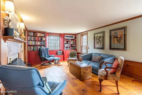 24 Maple Ave, Sheffield, MA 01257 photo 9