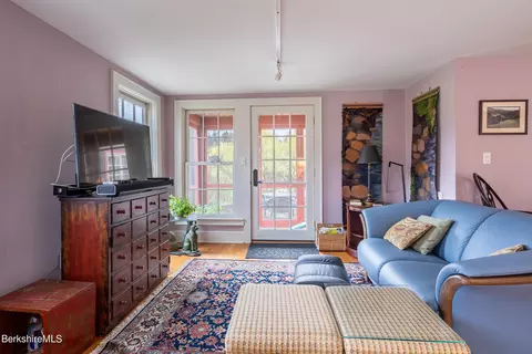 24 Maple Ave, Sheffield, MA 01257 photo 17