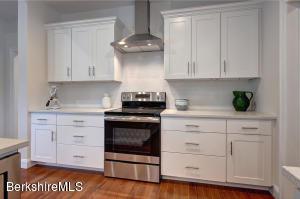 7 Golf View Dr, Lenox, MA 01240 photo 15