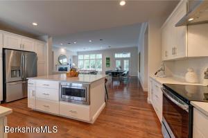 7 Golf View Dr, Lenox, MA 01240 photo 17