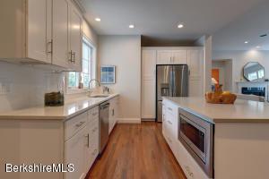 7 Golf View Dr, Lenox, MA 01240 photo 14