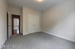 7 Golf View Dr, Lenox, MA 01240 photo 28