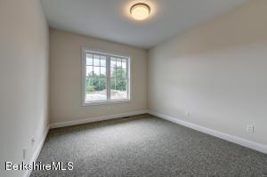 7 Golf View Dr, Lenox, MA 01240 photo 25