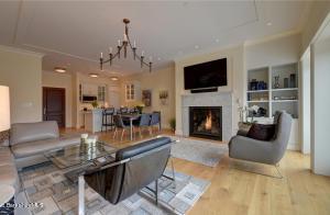 165 Kemble St, Lenox, MA 01240 photo 1