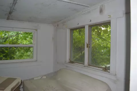 94 E Main St, Stockbridge, MA 01262 photo 15