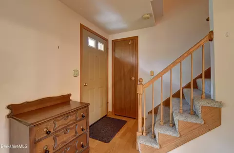 390 Spring St, Lee, MA 01238 photo 11