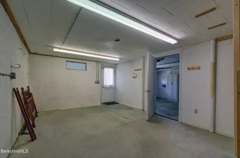390 Spring St, Lee, MA 01238 photo 27