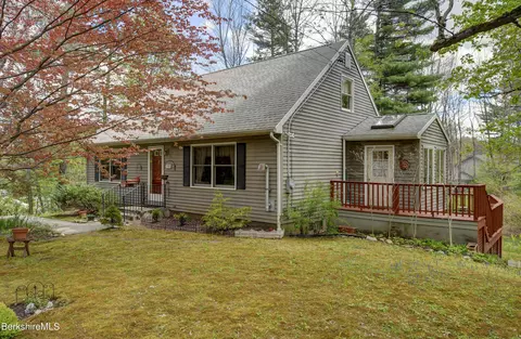 390 Spring St, Lee, MA 01238 photo 1