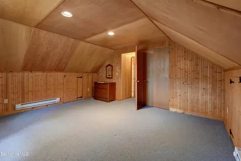 390 Spring St, Lee, MA 01238 photo 22